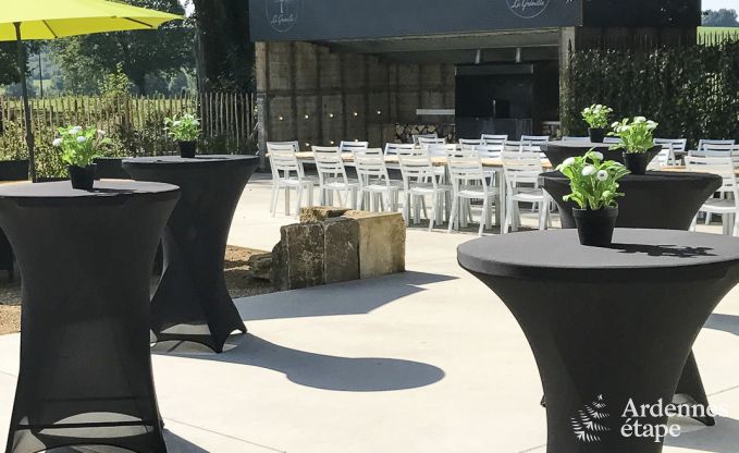 Maison de vacances � Chassepierre pour 50 personnes en Ardenne