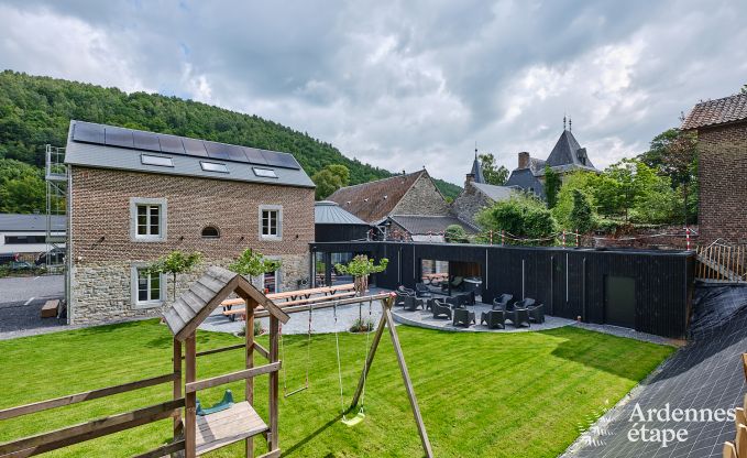 Loft spacieux pour 24 personnes  Chaudfontaine avec 10 chambres, wellness avec sauna et jacuzzi et terrasse prive