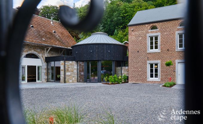 Loft spacieux pour 24 personnes  Chaudfontaine avec 10 chambres, wellness avec sauna et jacuzzi et terrasse prive
