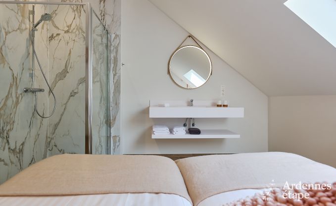 Loft spacieux pour 24 personnes  Chaudfontaine avec 10 chambres, wellness avec sauna et jacuzzi et terrasse prive