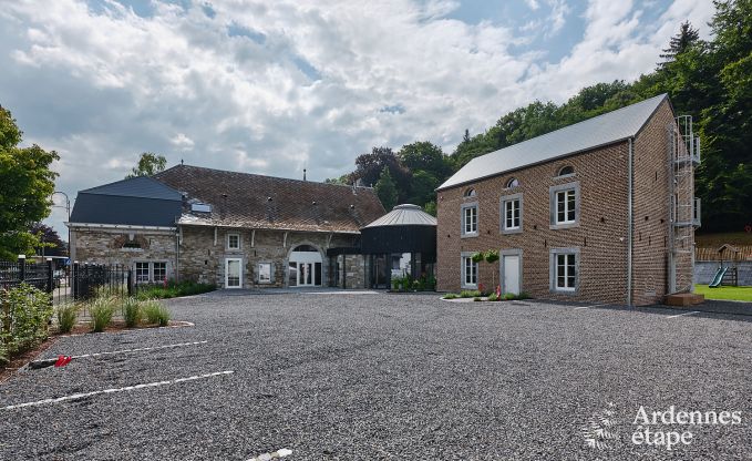 Loft spacieux pour 24 personnes  Chaudfontaine avec 10 chambres, wellness avec sauna et jacuzzi et terrasse prive