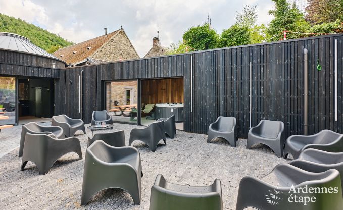 Loft spacieux pour 24 personnes  Chaudfontaine avec 10 chambres, wellness avec sauna et jacuzzi et terrasse prive