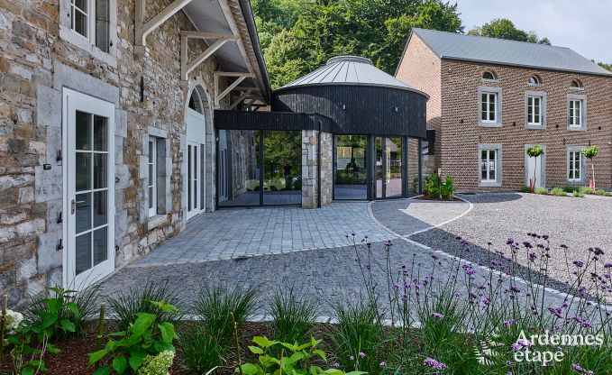 Loft spacieux pour 24 personnes  Chaudfontaine avec 10 chambres, wellness avec sauna et jacuzzi et terrasse prive