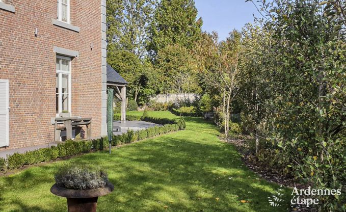 Charmante maison de vacances � Chimay pour 12 personnes avec sauna, salle de jeux et jardin priv�