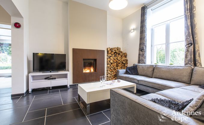 Charmante maison de vacances � Chimay pour 12 personnes avec sauna, salle de jeux et jardin priv�