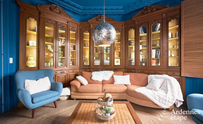 Loft spacieux  Chimay pour 14 personnes avec 6 chambres et salles de bains, jacuzzi et jardin priv