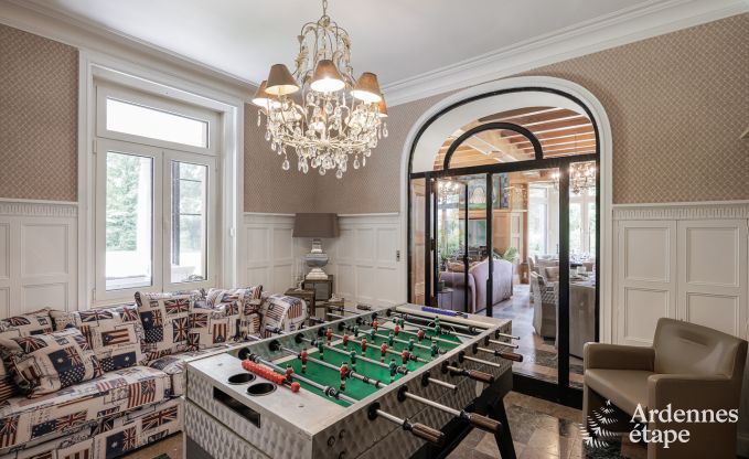 Luxueux ch�teau � Chiny pour 32 personnes en Ardenne