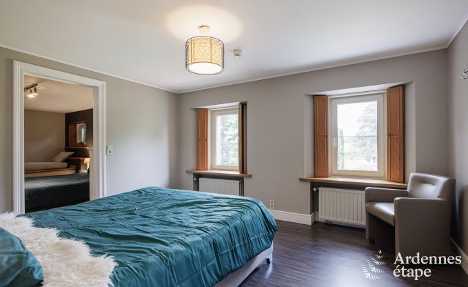 Luxueux ch�teau � Chiny pour 32 personnes en Ardenne