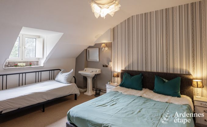 Luxueux ch�teau � Chiny pour 32 personnes en Ardenne