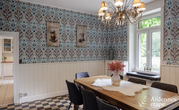 Luxueux ch�teau � Chiny pour 32 personnes en Ardenne