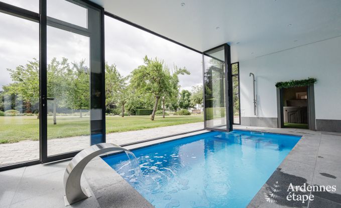 Luxueux ch�teau � Chiny pour 32 personnes en Ardenne