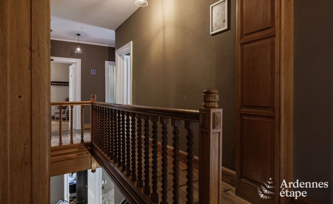 Luxueux ch�teau � Chiny pour 32 personnes en Ardenne