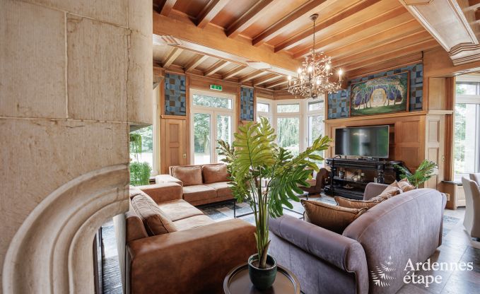 Luxueux ch�teau � Chiny pour 32 personnes en Ardenne