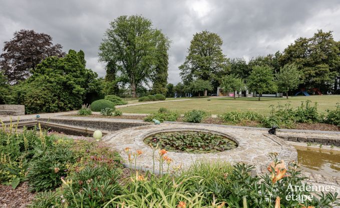 Luxueux ch�teau � Chiny pour 32 personnes en Ardenne