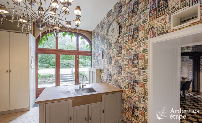 Luxueux ch�teau � Chiny pour 32 personnes en Ardenne