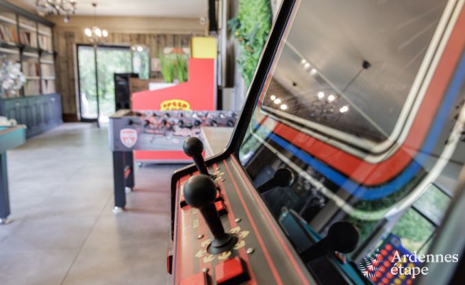 Luxueux ch�teau � Chiny pour 32 personnes en Ardenne