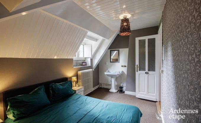 Luxueux ch�teau � Chiny pour 32 personnes en Ardenne