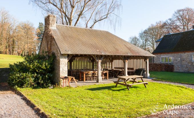 Ch�teau � Ciney pour 31 personnes en Ardenne