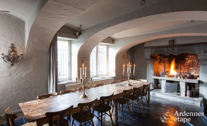 Ch�teau � Ciney pour 31 personnes en Ardenne