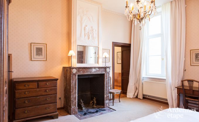 Chteau  Ciney pour 31 personnes en Ardenne