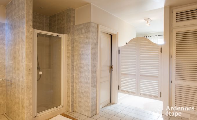 Chteau  Ciney pour 31 personnes en Ardenne