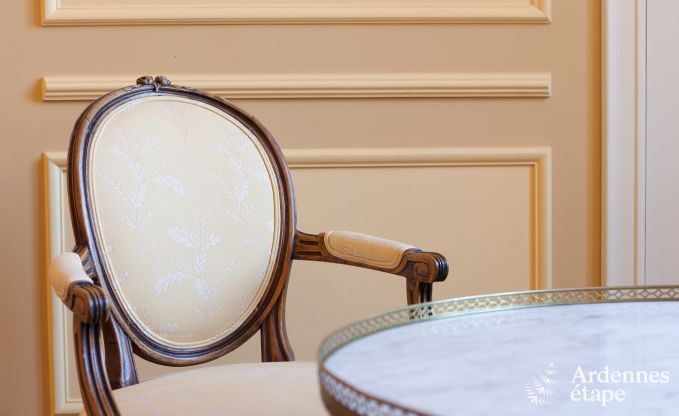 Chteau  Ciney pour 31 personnes en Ardenne