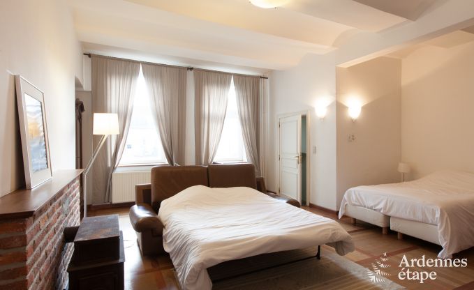 Chteau  Ciney pour 31 personnes en Ardenne