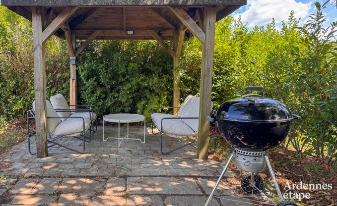 Charmante maison pour 2 personnes  Clavier avec chambre, salle de bain, jacuzzi et jardin priv