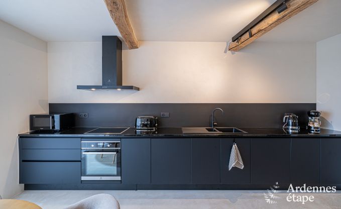 Charmante maison pour 2 personnes  Clavier avec chambre, salle de bain, jacuzzi et jardin priv