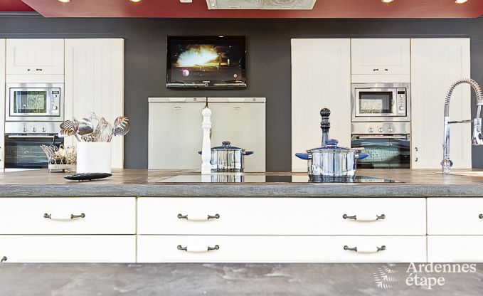 Villa de Luxe  Coo pour 26 personnes en Ardenne