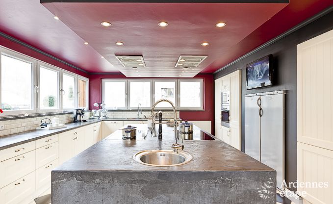 Villa de Luxe � Coo pour 26 personnes en Ardenne