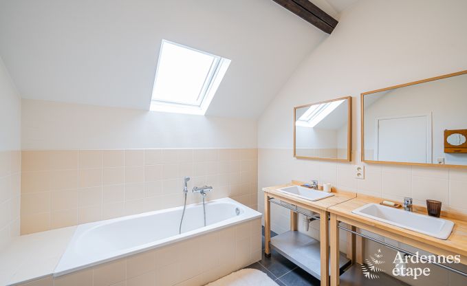 Maison de vacances � Couvin pour 9 personnes en Ardenne