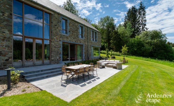 Chalet  Couvin pour 8 personnes : maison de vacances confortable avec sauna et vue panoramique