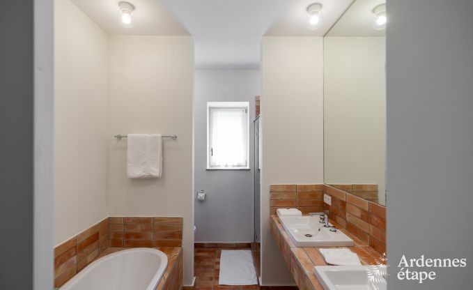 Chalet  Couvin pour 8 personnes : maison de vacances confortable avec sauna et vue panoramique