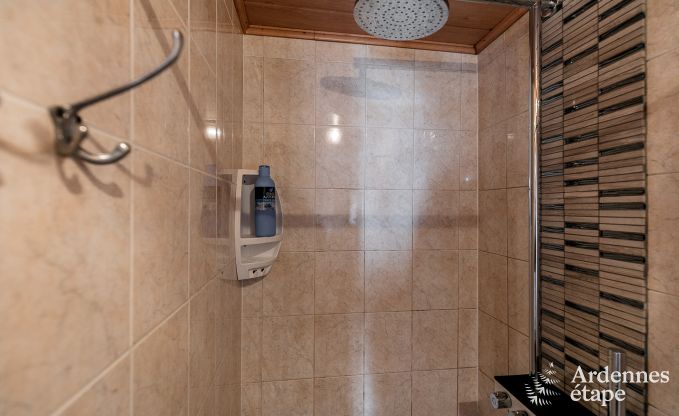 Maison de vacances  Couvin pour 15 personnes en Ardenne