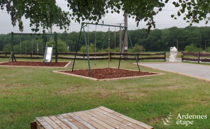 Maison de vacances  Couvin pour 15 personnes en Ardenne