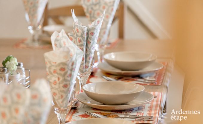 Maison de vacances  Couvin pour 15 personnes en Ardenne