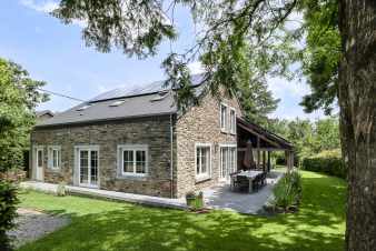 Gîte de vacances avec confort de haut vol pour 9/11 pers. à Daverdisse