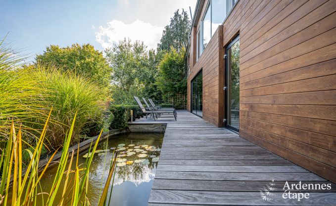 Grande villa de vacances  Daverdisse pour 14 personnes avec 5 chambres et salles de bains, installations de bien-tre et jardin priv