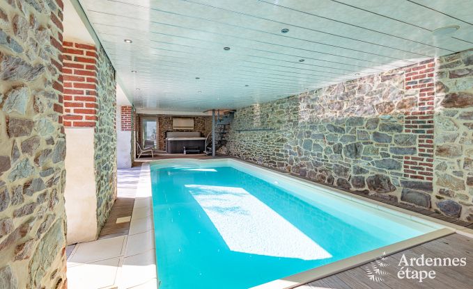 Grande villa de vacances � Daverdisse pour 14 personnes avec 5 chambres et salles de bains, installations de bien-�tre et jardin priv�