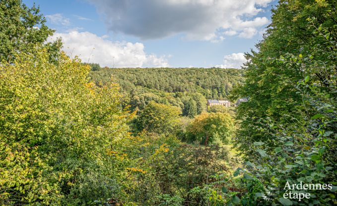 Grande villa de vacances � Daverdisse pour 14 personnes avec 5 chambres et salles de bains, installations de bien-�tre et jardin priv�