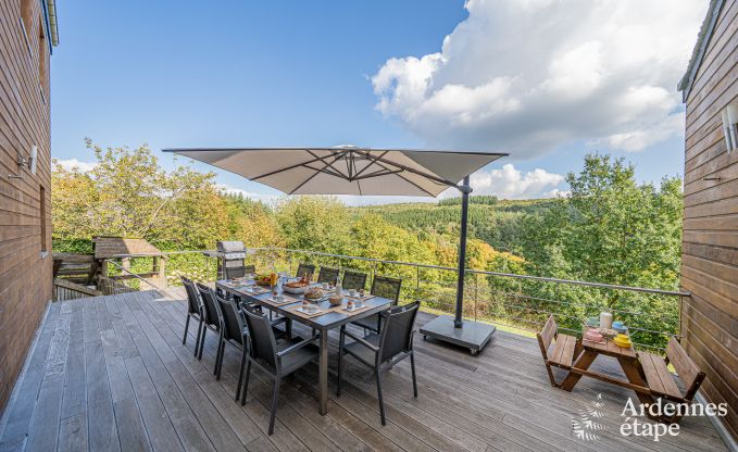 Grande villa de vacances � Daverdisse pour 14 personnes avec 5 chambres et salles de bains, installations de bien-�tre et jardin priv�