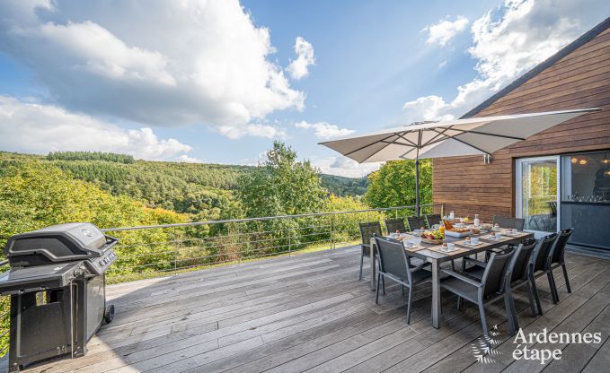 Grande villa de vacances � Daverdisse pour 14 personnes avec 5 chambres et salles de bains, installations de bien-�tre et jardin priv�