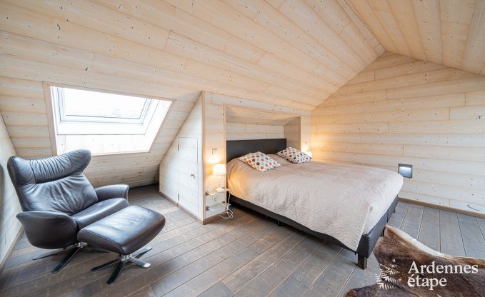 Grande villa de vacances � Daverdisse pour 14 personnes avec 5 chambres et salles de bains, installations de bien-�tre et jardin priv�