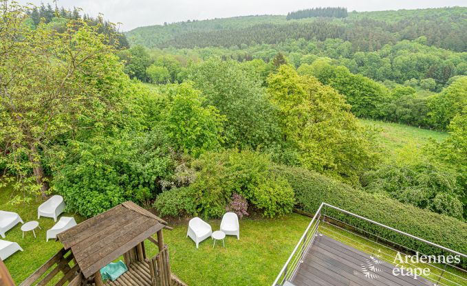 Grande villa de vacances � Daverdisse pour 14 personnes avec 5 chambres et salles de bains, installations de bien-�tre et jardin priv�