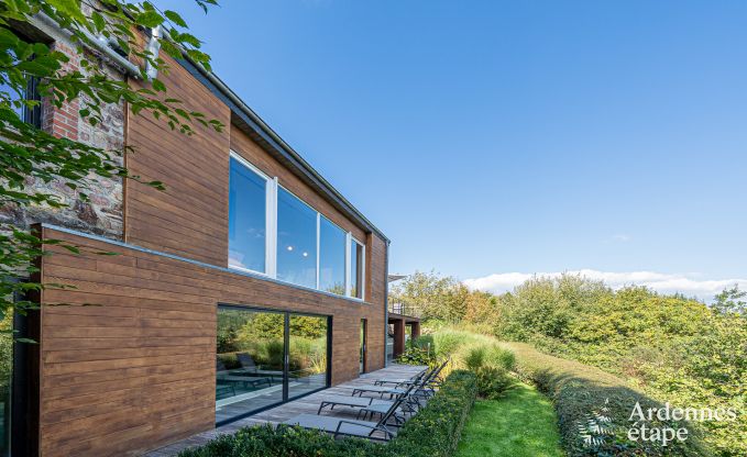 Grande villa de vacances � Daverdisse pour 14 personnes avec 5 chambres et salles de bains, installations de bien-�tre et jardin priv�