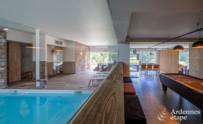 Spacieuse villa de luxe � Daverdisse pour 22 personnes avec 11 chambres, piscine int�rieure, sauna et jacuzzi