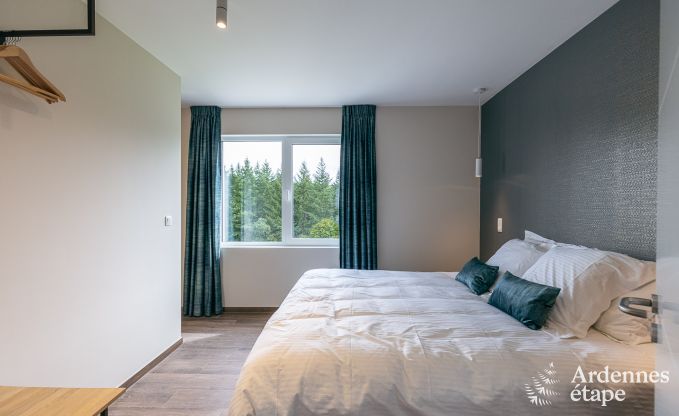 Spacieuse villa de luxe � Daverdisse pour 22 personnes avec 11 chambres, piscine int�rieure, sauna et jacuzzi