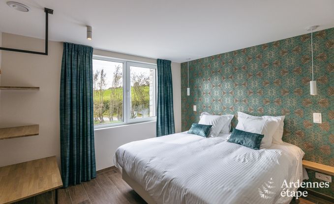 Spacieuse villa de luxe � Daverdisse pour 22 personnes avec 11 chambres, piscine int�rieure, sauna et jacuzzi