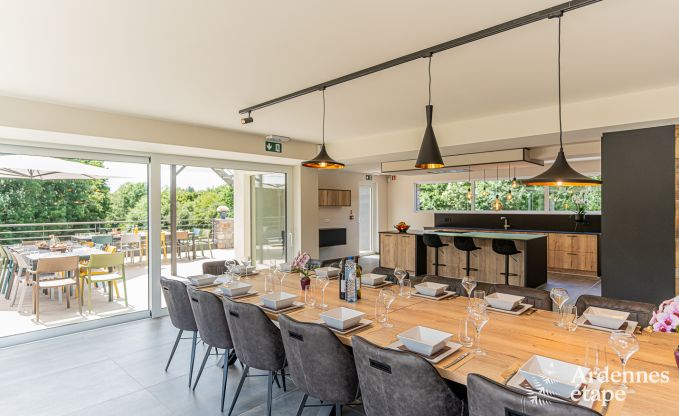 Villa de luxe Daverdisse, 10 chambres, 9 salles de bains, piscine, jacuzzi, sauna, salle de jeux, proche fort et rivire